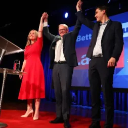 Australian voters deliver strong message on climate ending conservative governments 9year rule