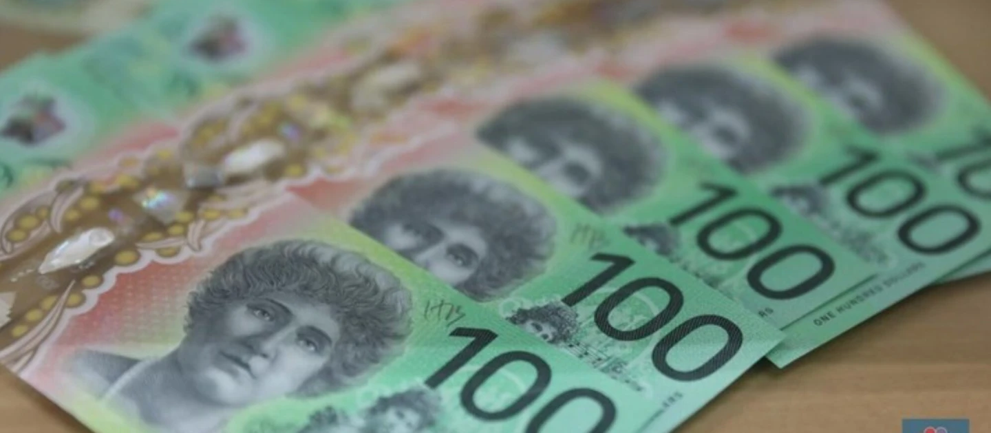 Hit by Recession Issues, Australian Dollar Drops to IDR 10,000!